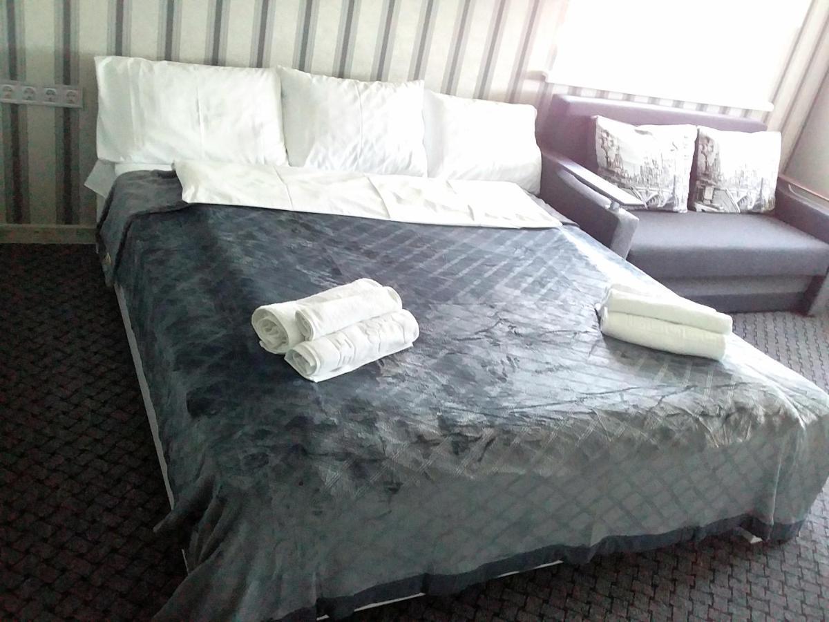Аpartments Central Town Містечко Центральне З Власним Паркінгом Та Документами На Проживання อิวาโน-ฟรานกิฟสเก ภายนอก รูปภาพ