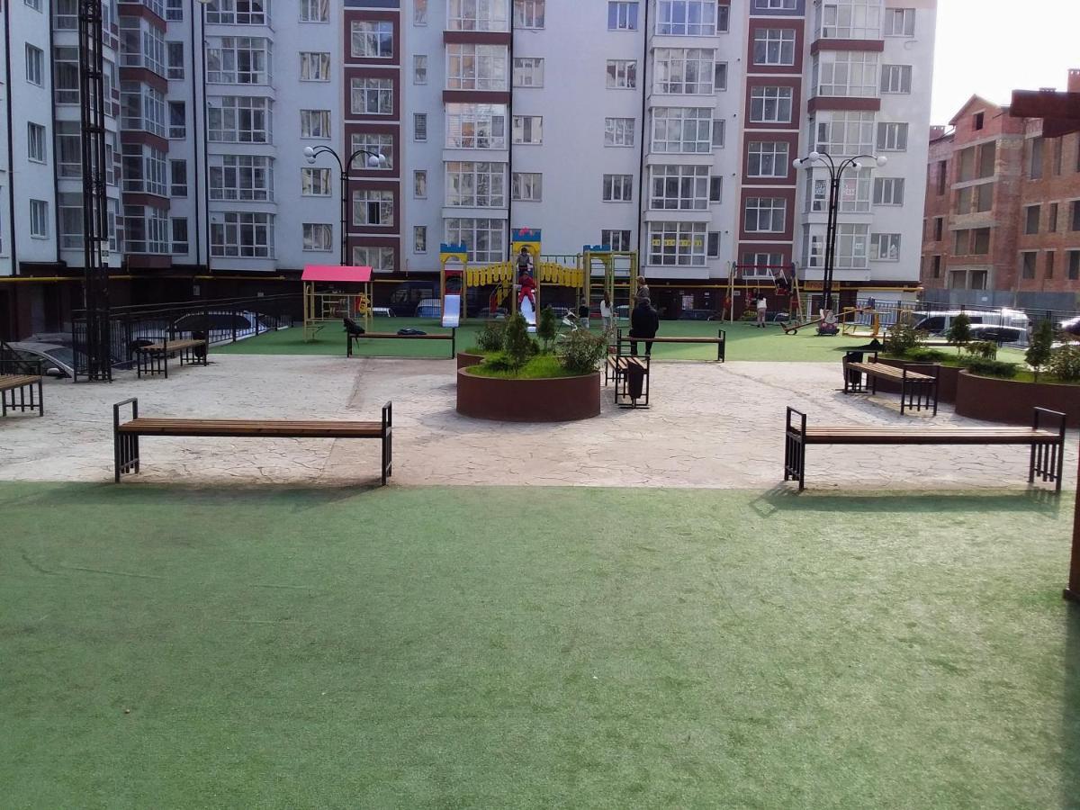 Аpartments Central Town Містечко Центральне З Власним Паркінгом Та Документами На Проживання อิวาโน-ฟรานกิฟสเก ภายนอก รูปภาพ