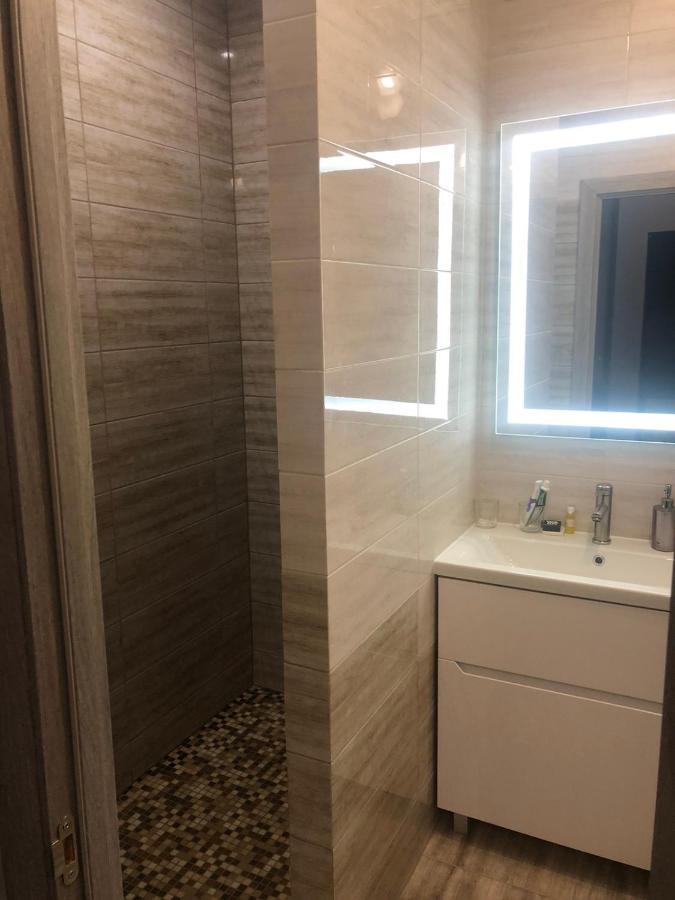 Аpartments Central Town Містечко Центральне З Власним Паркінгом Та Документами На Проживання อิวาโน-ฟรานกิฟสเก ภายนอก รูปภาพ