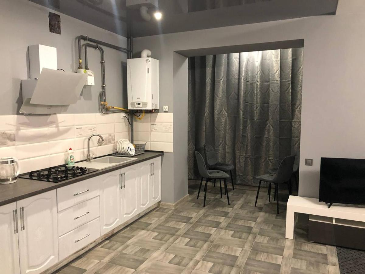 Аpartments Central Town Містечко Центральне З Власним Паркінгом Та Документами На Проживання อิวาโน-ฟรานกิฟสเก ภายนอก รูปภาพ