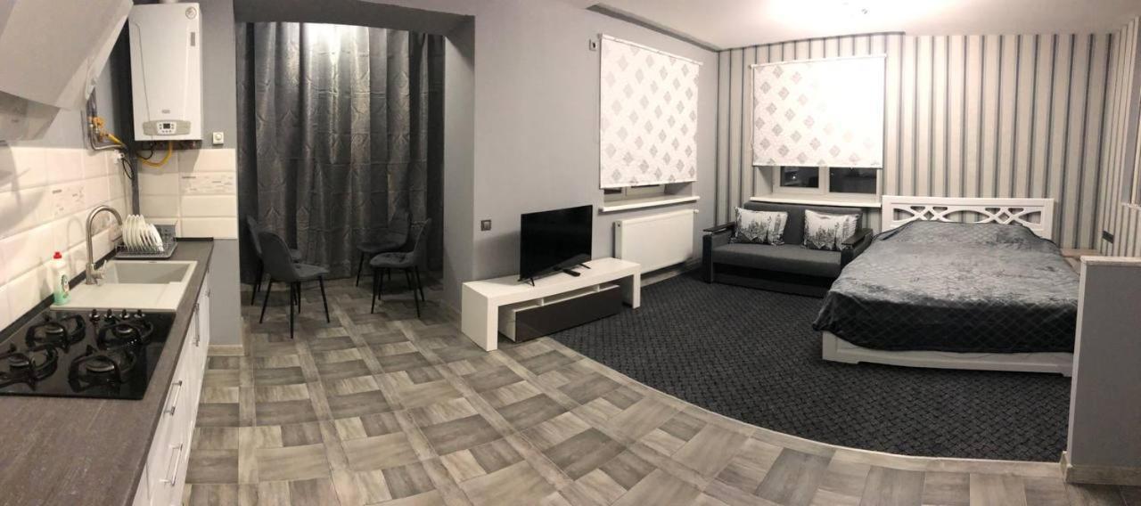 Аpartments Central Town Містечко Центральне З Власним Паркінгом Та Документами На Проживання อิวาโน-ฟรานกิฟสเก ภายนอก รูปภาพ