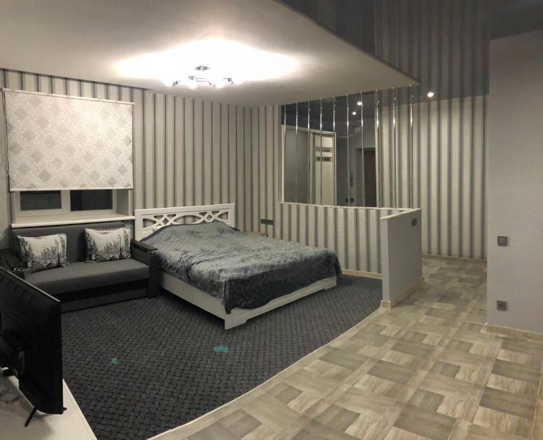 Аpartments Central Town Містечко Центральне З Власним Паркінгом Та Документами На Проживання อิวาโน-ฟรานกิฟสเก ภายนอก รูปภาพ