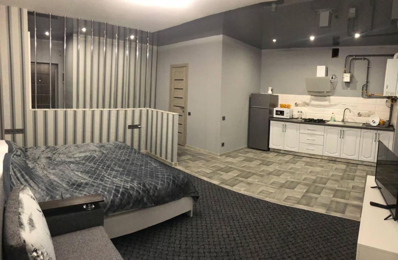 Аpartments Central Town Містечко Центральне З Власним Паркінгом Та Документами На Проживання อิวาโน-ฟรานกิฟสเก ภายนอก รูปภาพ