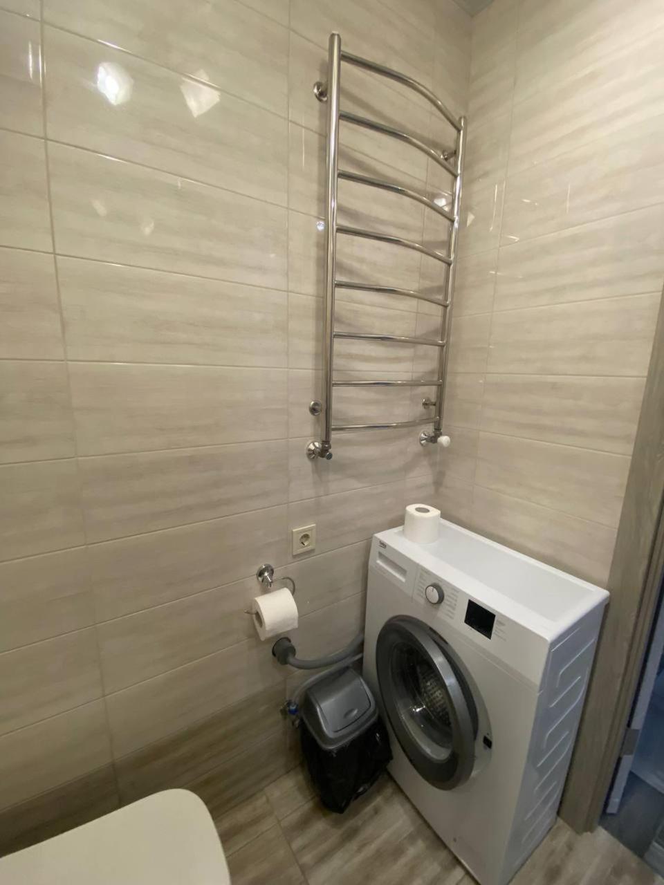 Аpartments Central Town Містечко Центральне З Власним Паркінгом Та Документами На Проживання อิวาโน-ฟรานกิฟสเก ภายนอก รูปภาพ