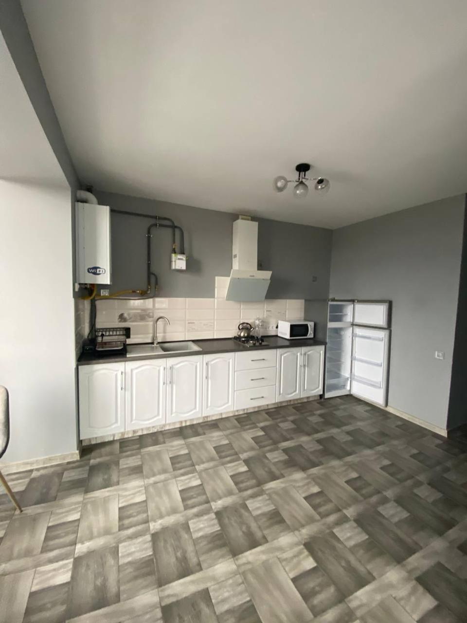 Аpartments Central Town Містечко Центральне З Власним Паркінгом Та Документами На Проживання อิวาโน-ฟรานกิฟสเก ภายนอก รูปภาพ